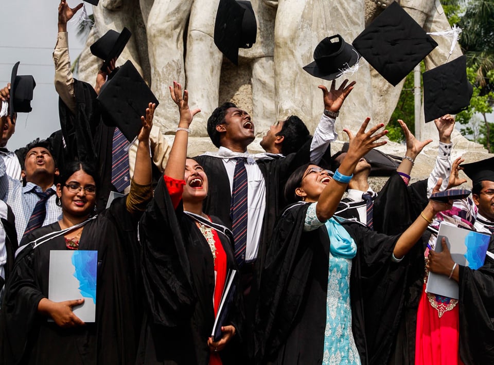 Bangladesh: BRAC University needs based scholarship for foreign students 